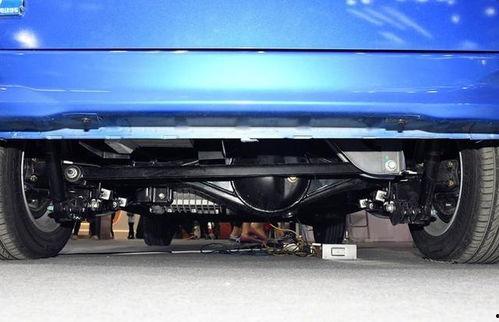 国产第一买菜车视频播放,第一买菜车视频播放火爆，揭秘国民车王魅力