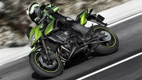 航拍国产机车图片视频